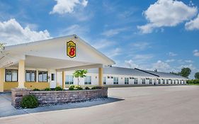 Super 8 By Wyndham Williams